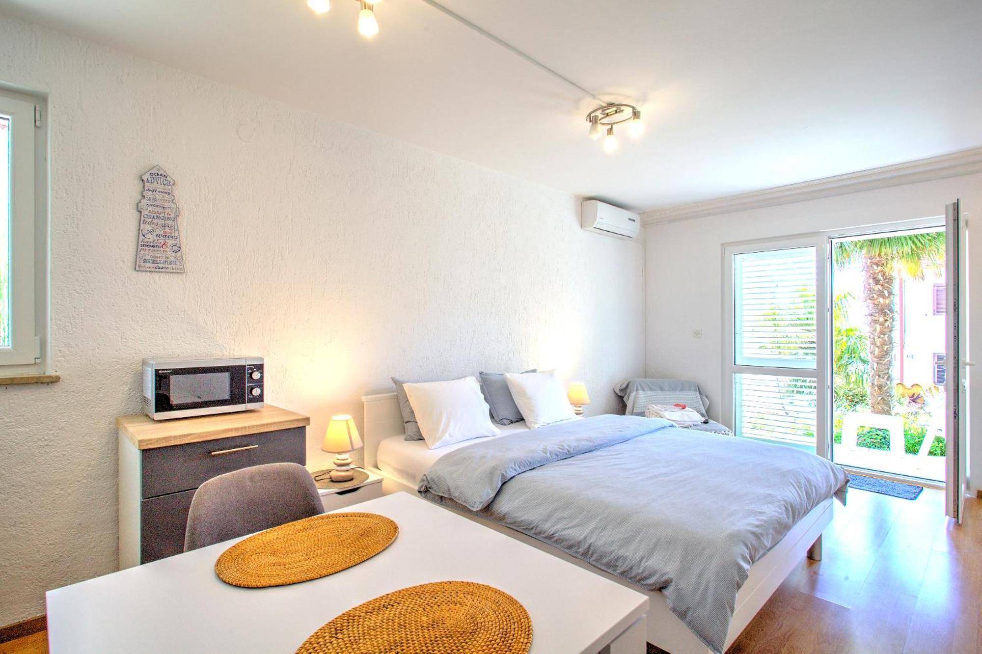 Anmarie Apartments 茨里克韦尼察 外观 照片