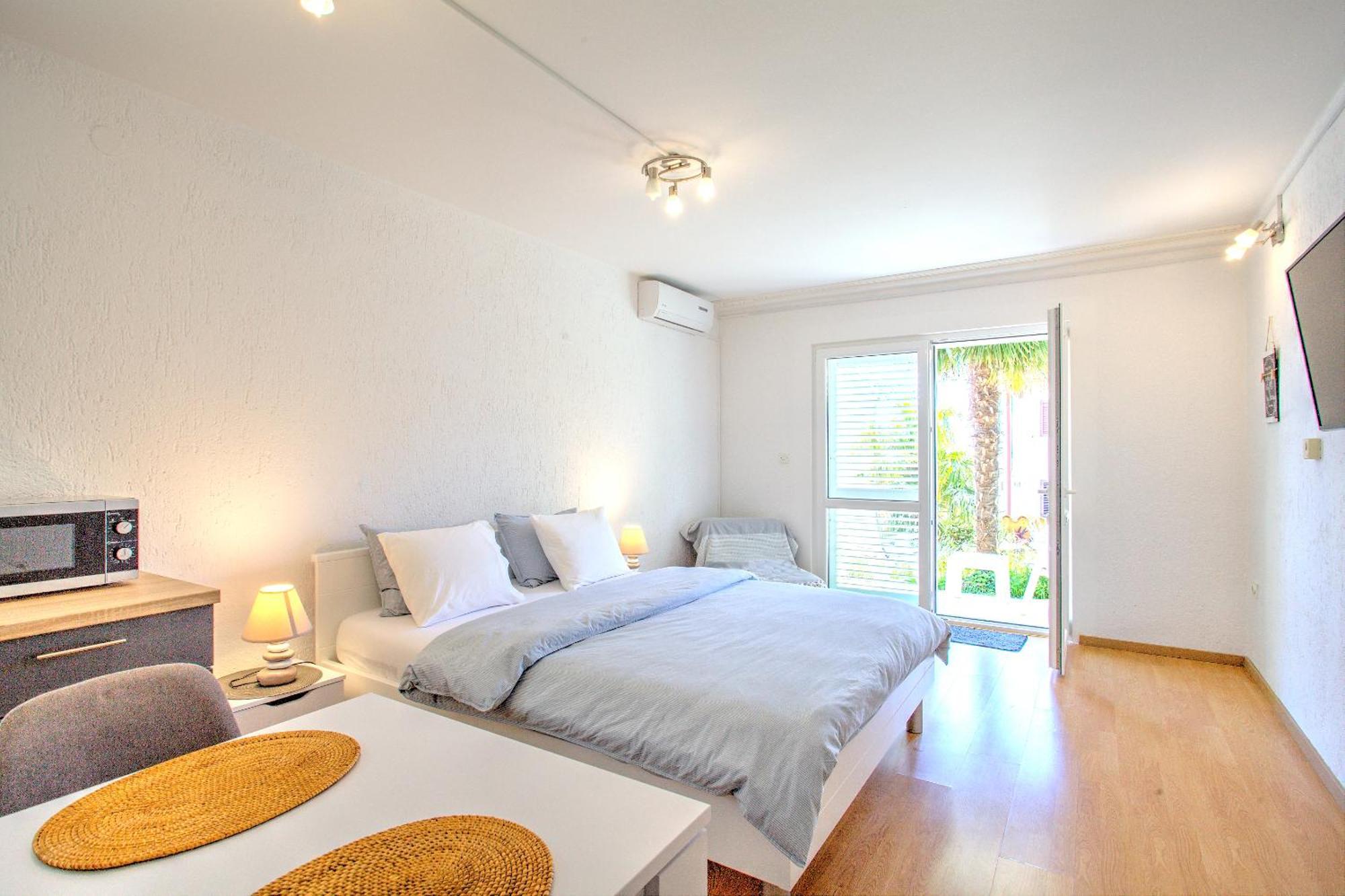 Anmarie Apartments 茨里克韦尼察 外观 照片